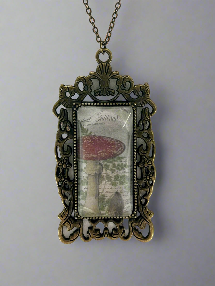Vintage Mushroom Pendant Necklace