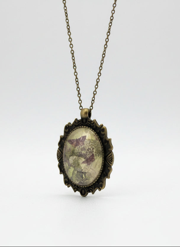 Vintage Floral Pendant Necklace