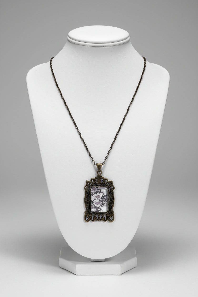 Vintage Floral Pendant Necklace
