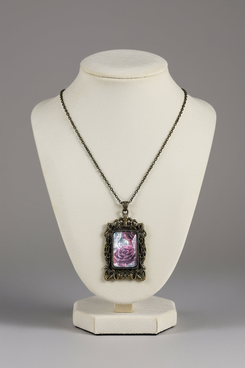 Vintage Floral Pendant Necklace