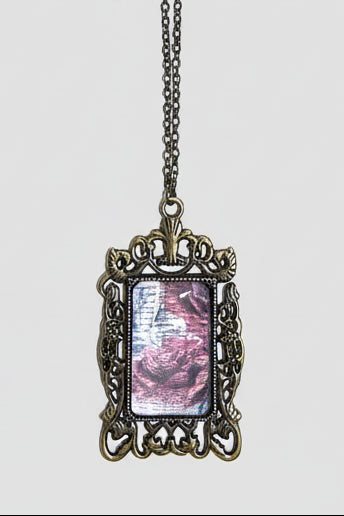 Vintage Floral Pendant Necklace